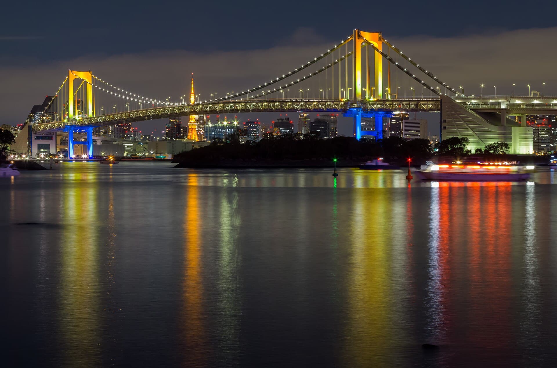 东京